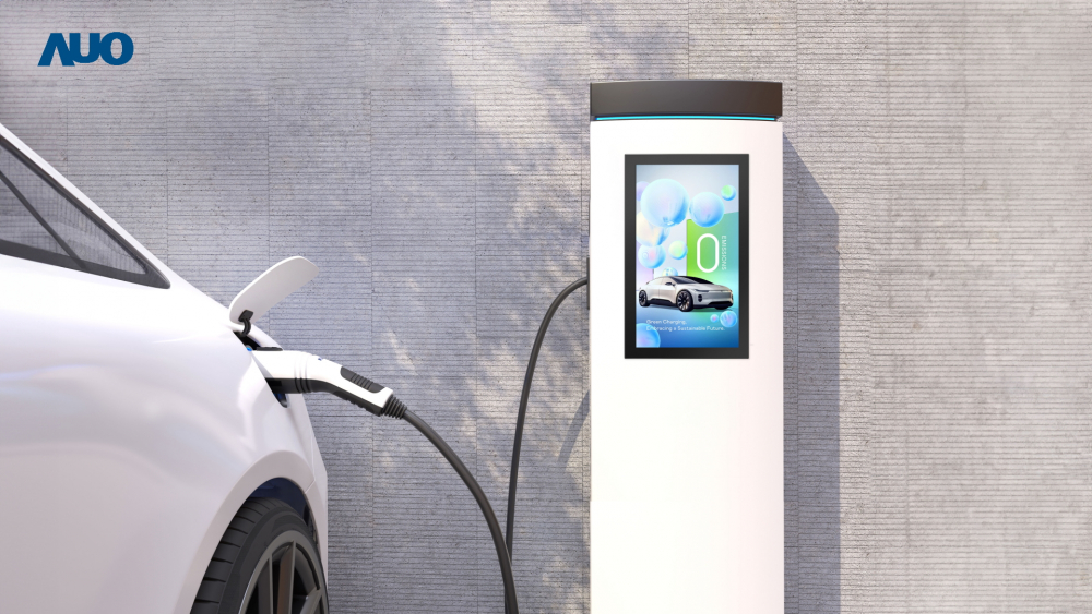 友達〝EVSE車用充電樁解決方案〞專為電動汽車充電樁設計，具有高亮度、克服戶外艱難環境的耐溫、耐紫外線等特性，並搭載散熱性及擴充性強的高效能工業電腦，可實現人機互動訴求，如資訊顯示、支付等應用