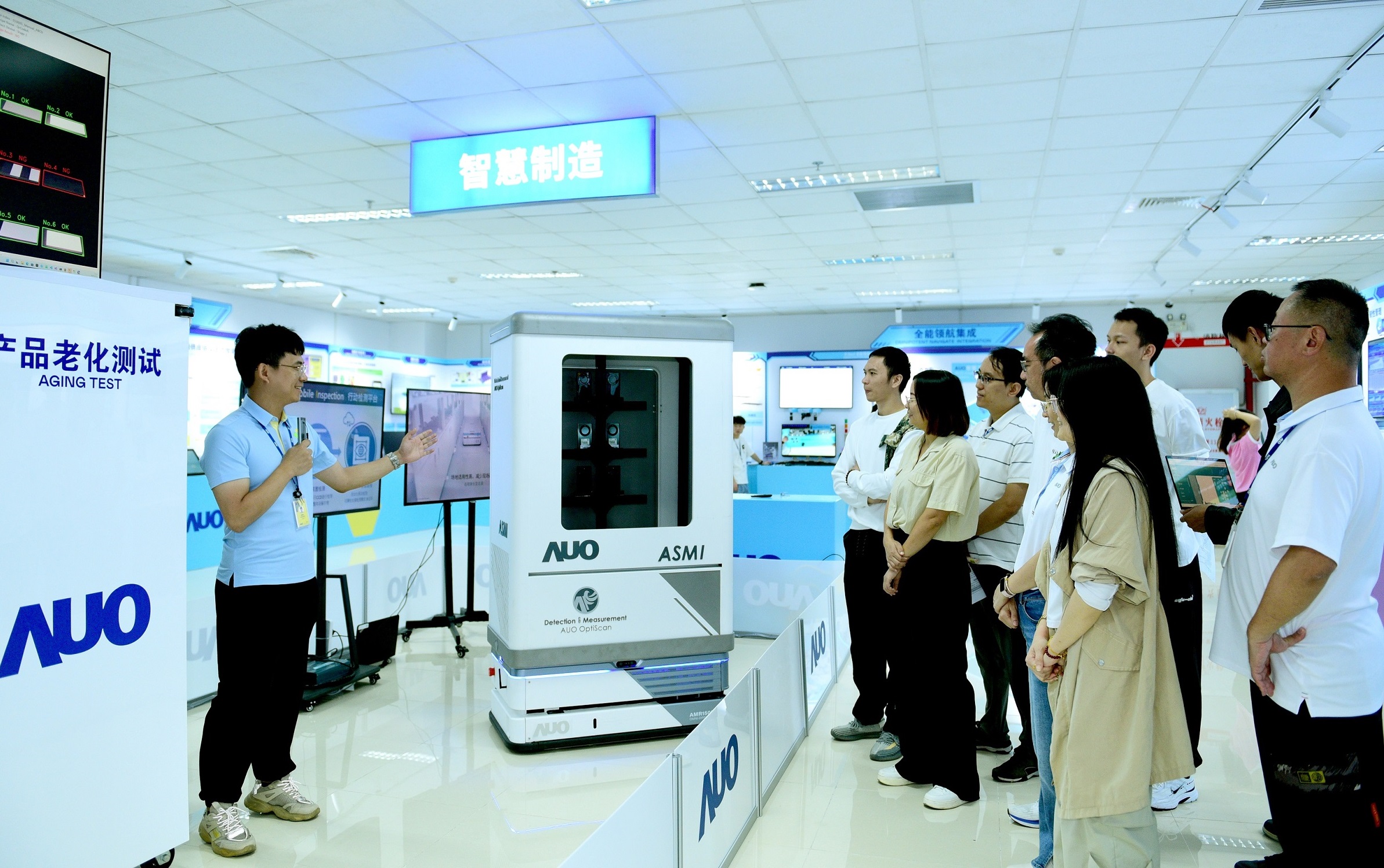 beats365厦门将5G+ABC技术串联生产管理全流程，打通研发、采购、生管、制程、设备、质量等产品全生命周期制造流程，完成数字化设计、智慧供应链、智能座舱、全流程设备管理、数据驱动优化、智慧在线检测、智慧品管等自适应生产模式升级