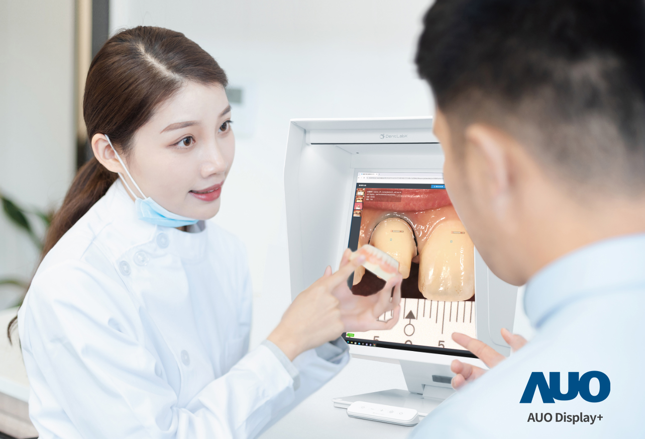 達擎積極投入牙科領域，瞄準牙技所數位轉型趨勢，與成軍滿周年的子公司原色口腔數位，展現智慧牙技整合方案的落地成果，加速推動牙科與假牙製作流程數位化