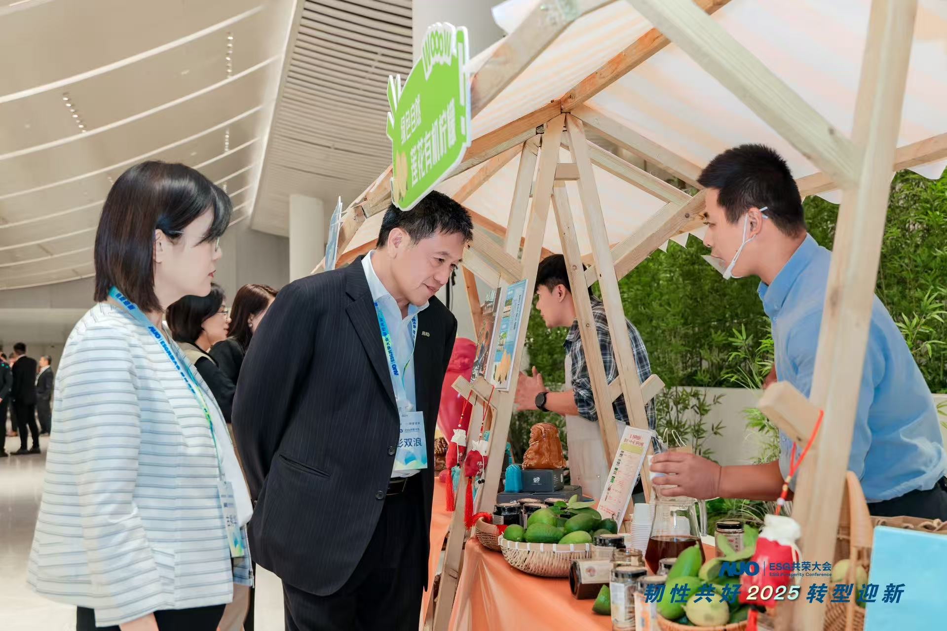 beats365大会设置ESG互动展区，携手ADT、华展工业等供应链伙伴与社会企业，集中呈现绿色产品、循环成果与社区共融实践，通过可观可感的沉浸式体验，构建从技术到文化的立体永续价值链，获得与会嘉宾广泛好评。