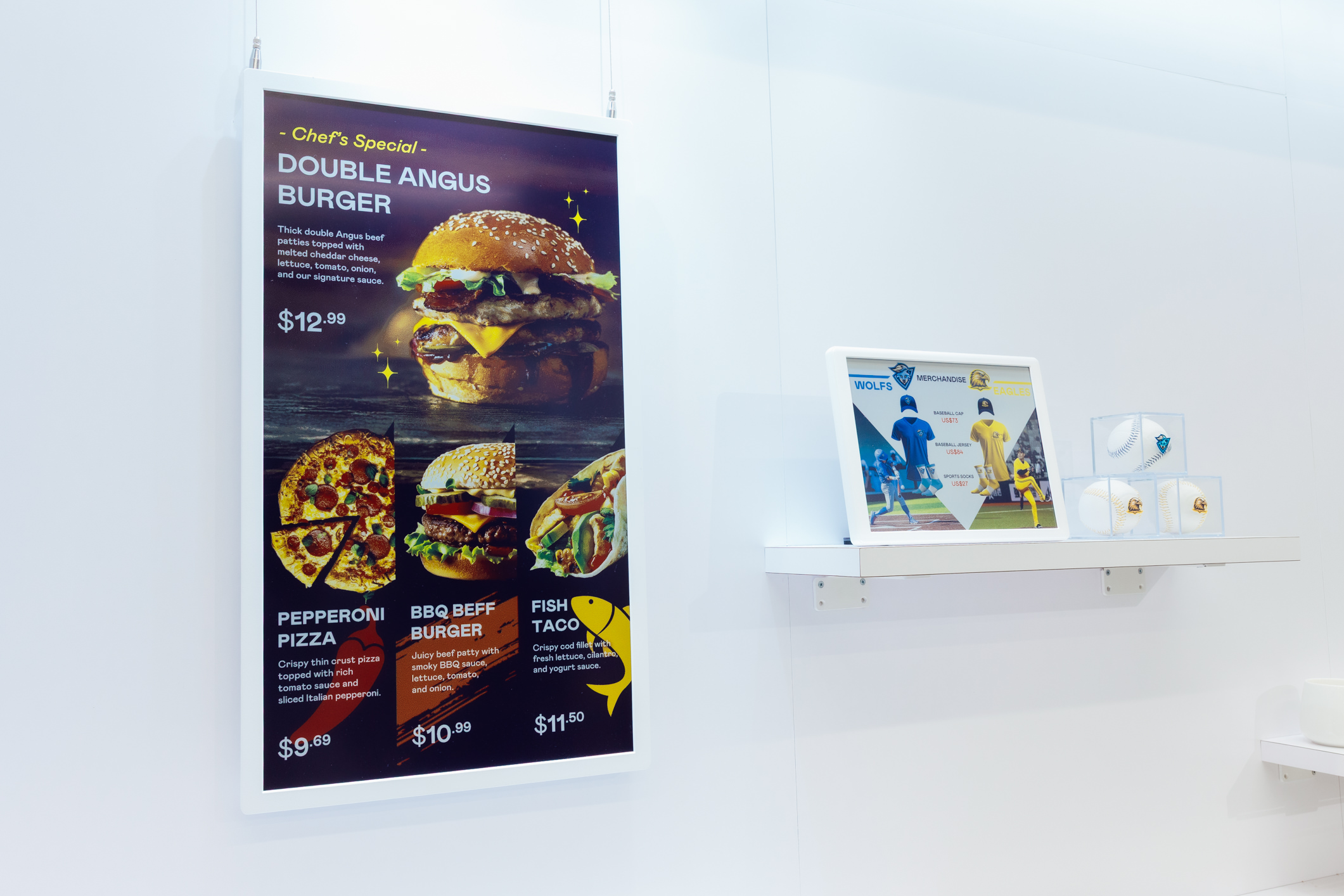 达擎开发的低功耗、全彩的aecoPost电子纸解决方案，仅在更新画面时需要微量的电力驱动，无需布建电线的便捷设计，使其可灵活应用、弹性选择置放处；可搭配aecoTag电子货架卷标解决方案，驱动商店内所有数字广告牌和电子货架卷标，以远程控制实现动态变价，提升门市人员作业效率，并以无纸化落实永续经营目标。