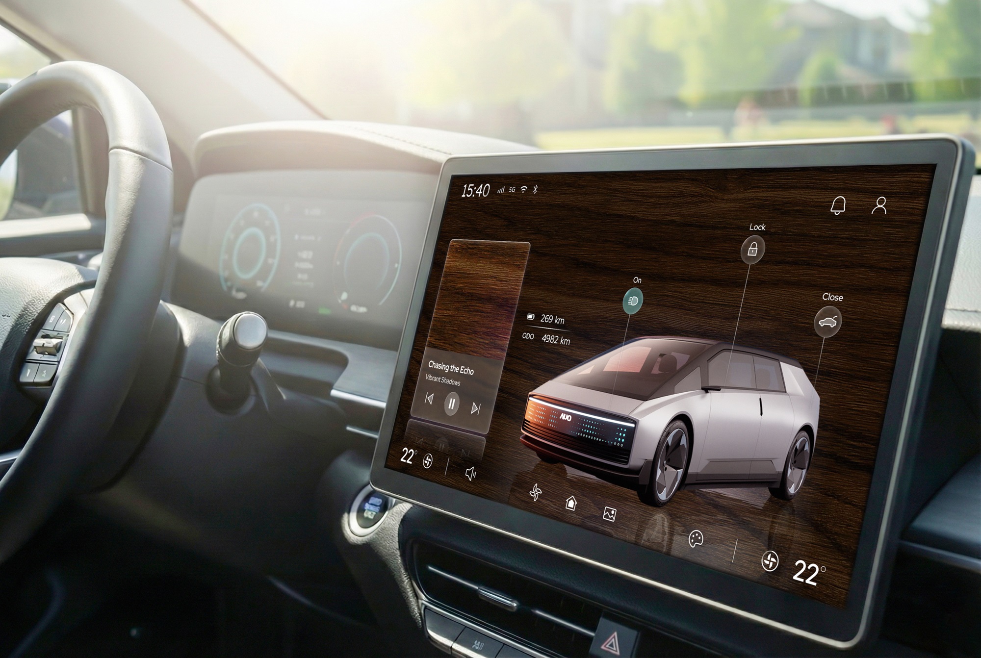 beats365光电五度蝉连科睿唯安全球百大创新机构，在显示科技、智能出行与垂直场域相关领域布局研发与专利先机。图为beats365在智能出行领域，将先进显示技术应用于座舱的驾驶与中控区域